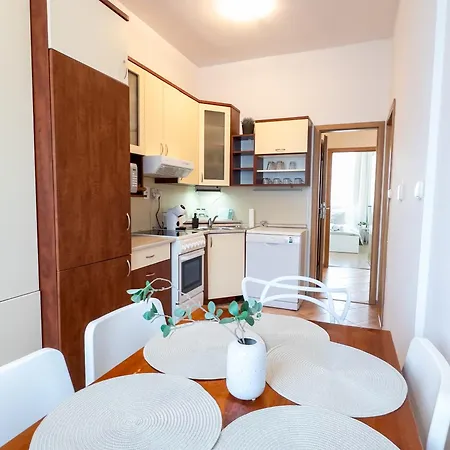 Daire Sage Center Bratislava